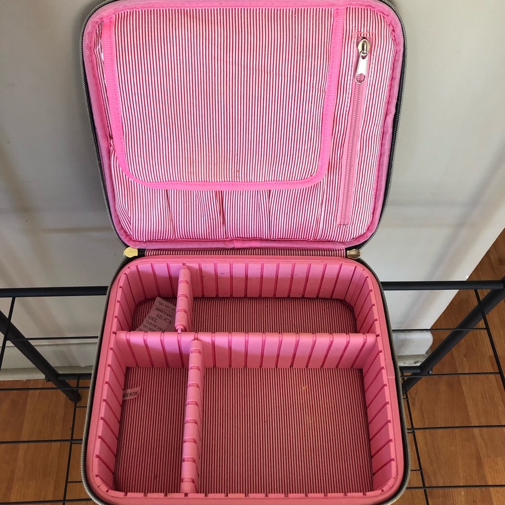 Zippered Makeup Case